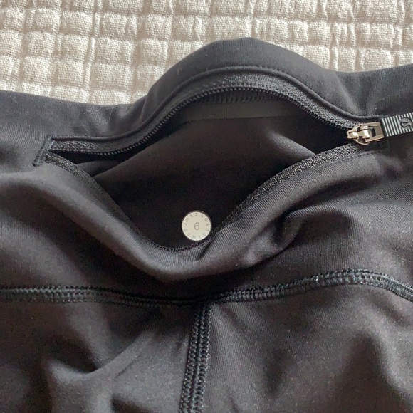 Lululemon speed up tight leggings - Picture 3 of 6